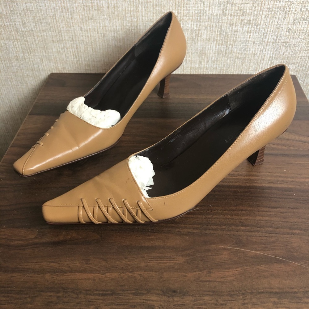 Nine West Neutral Spool Heal Pointy Toe Pumps Size 6.5M
